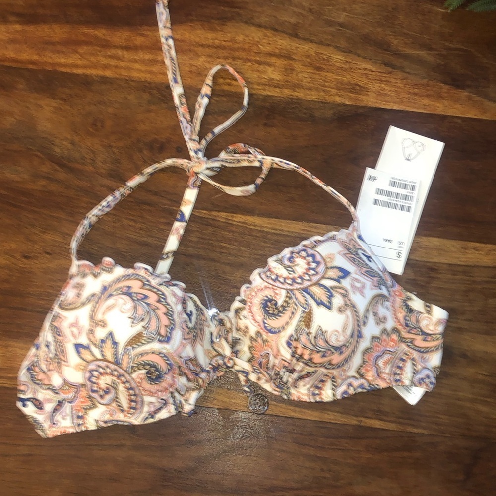 NWT- H&M bikini Top34A
